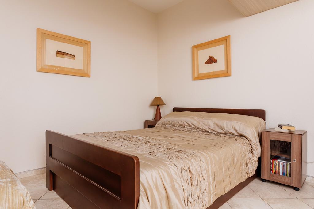 Celine'S Place By The Sea Kotor Luaran gambar