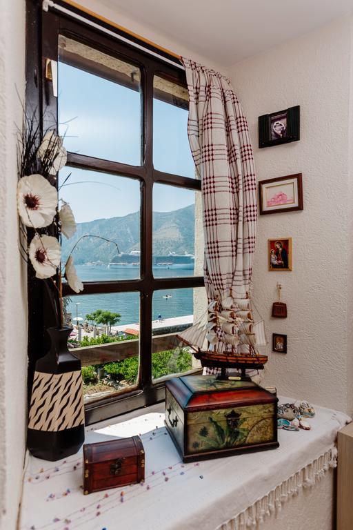 Celine'S Place By The Sea Kotor Luaran gambar