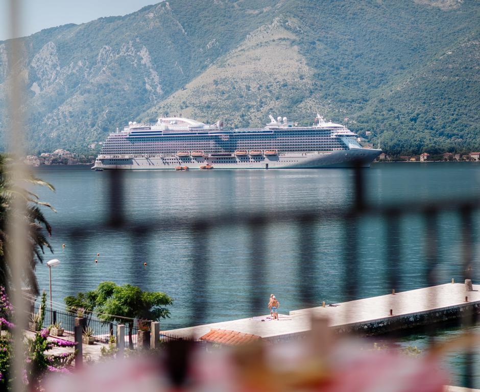 Celine'S Place By The Sea Kotor Luaran gambar